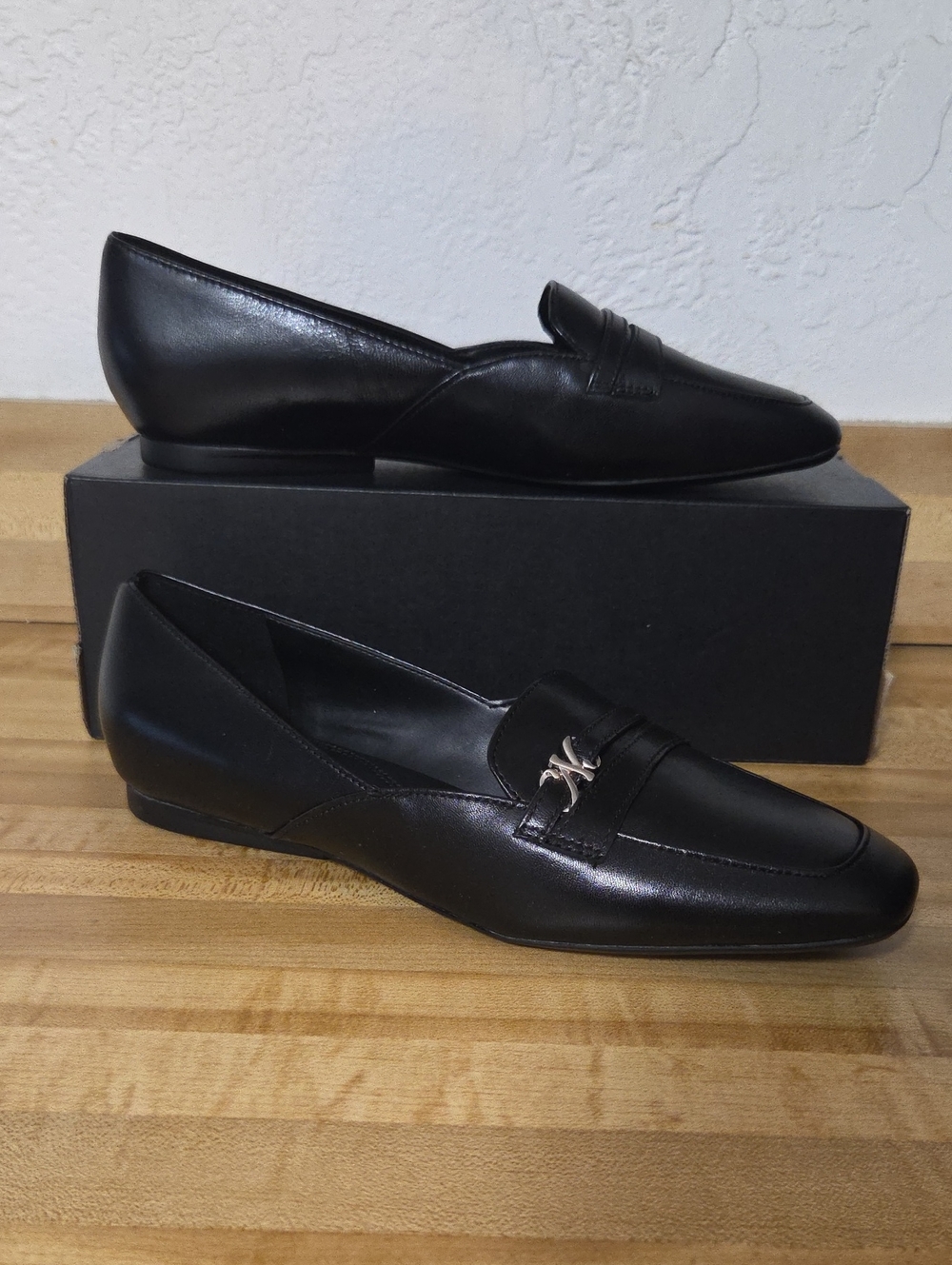 NWT "Naturalizer" Create Black Leather Flats Woman's Size 8M or 9.5M